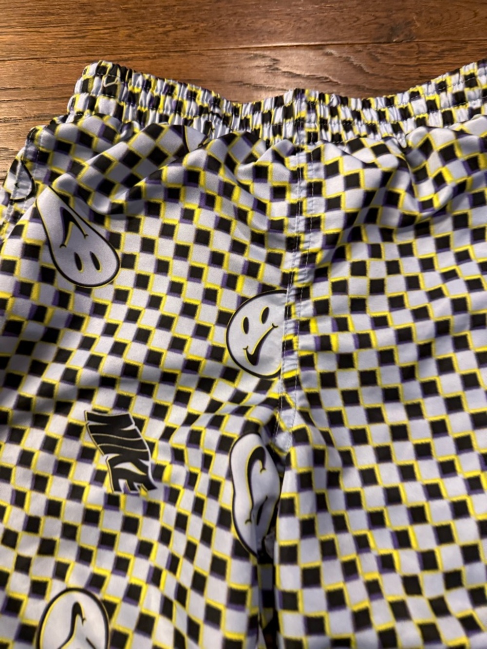 Nike Black, White & Yellow Checkerboard Kids Swim Shorts size Medium (8-10) - Picture 2 of 7